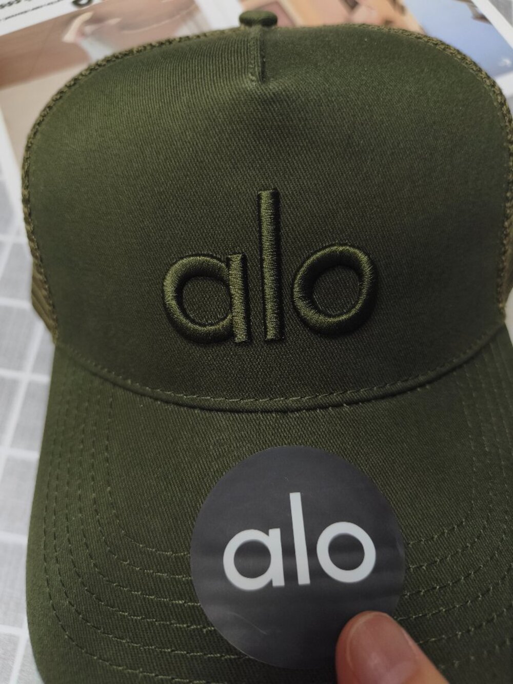 Unisex Alo Yoga District Trucker Hat Stealth Green NWT💚🍀 - Picture 2 of 6
